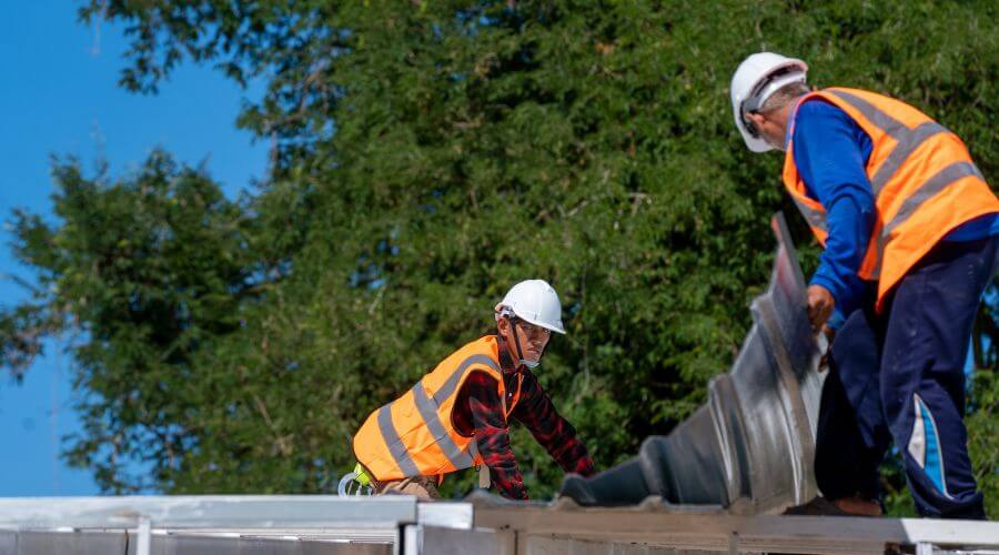 Expert Emergency Roof Repairs services in Ingleside, IL